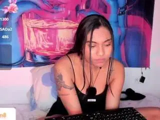 Suzzanrugge  live sex cam