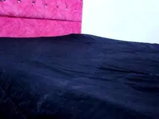 Angela-saenx  live sex cam