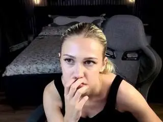 Barbiexchloe  live sex cam