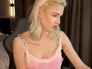 Barbiexchloe  live sex cam