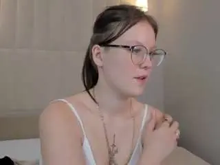 Peggy-hun1t  live sex cam