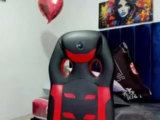 Vicky-thompons  live sex cam
