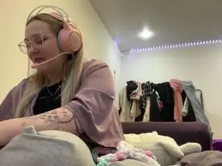 Cressidakane  live sex cam