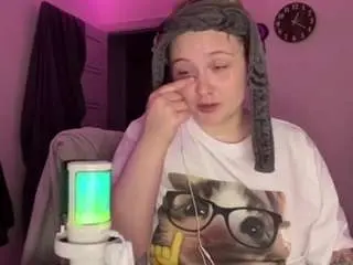 Cressidakane  live sex cam