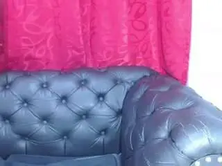 Erika-lois  live sex cam