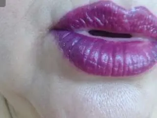 Erika-lois  live sex cam