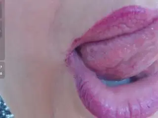 Erika-lois  live sex cam