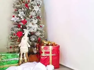 Sassy-girl  live sex cam