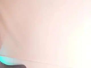 Sassy-girl  live sex cam