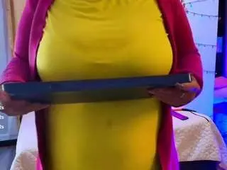 Girlamada  live sex cam