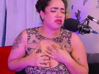 Hannamiills  live sex cam