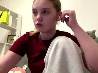 Latiaamonette  live sex cam