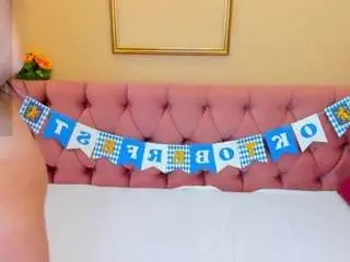 Gloriabates  live sex cam