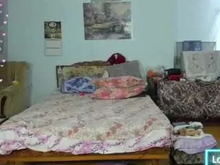 Ladyred8  live sex cam