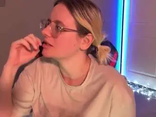 Maaad-maxxx  live sex cam