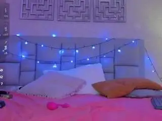 Mika-doll  live sex cam