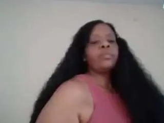 Juicy-softie  live sex cam