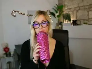 Leokitty  live sex cam