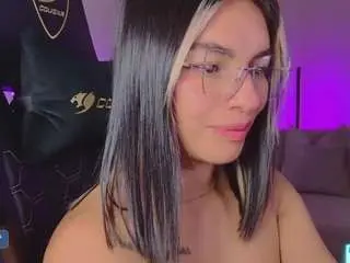 Mia-dollz  live sex cam