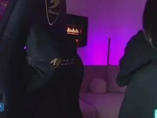 Mia-dollz  live sex cam