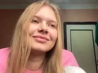 Mikkisantopietro  live sex cam