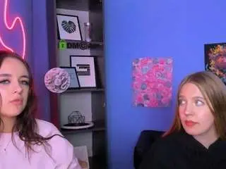 Shinykaya  live sex cam