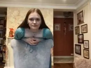 Madgerounsaville  live sex cam
