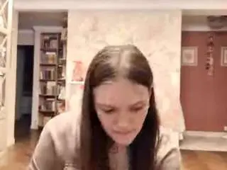 Madgerounsaville  live sex cam
