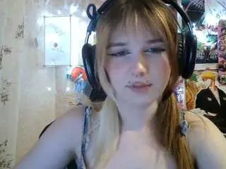 Mechellebabineau  live sex cam