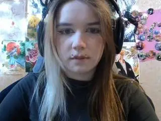 Mechellebabineau  live sex cam