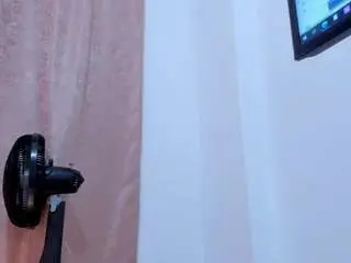 Alisafox  live sex cam