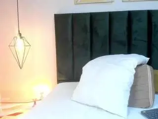 Alisafox  live sex cam