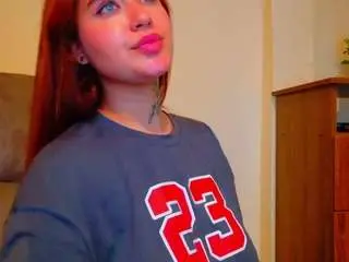 Velentina-moore  live sex cam