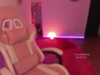 Xmoonshine  live sex cam
