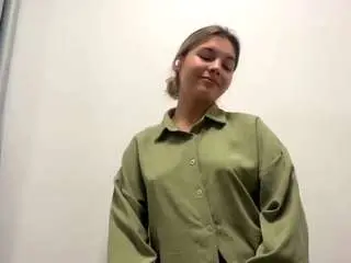 Aleasededinas  live sex cam