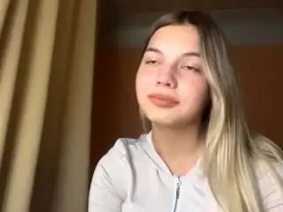 Aleasededinas  live sex cam