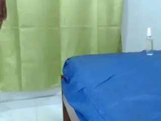 Cataguisell27  live sex cam