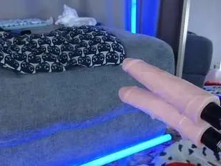 Lolahotwet  live sex cam