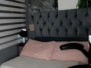 Lorenathompson  live sex cam