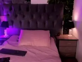 Lorenathompson  live sex cam