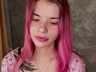 Maxiebevil  live sex cam
