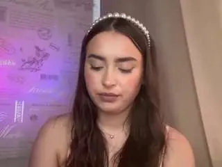 Mieshaburwell  live sex cam