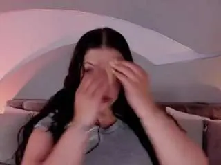 Nicolle-w  live sex cam