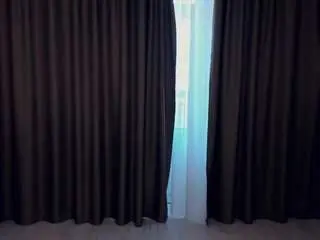 Svetlanabro  live sex cam