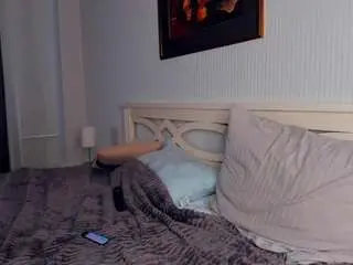 Svetlanabro  live sex cam