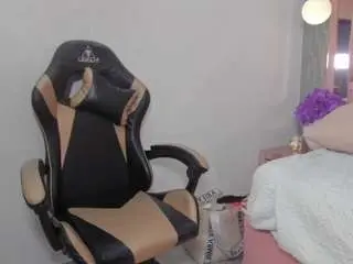 Tatikanyx  live sex cam