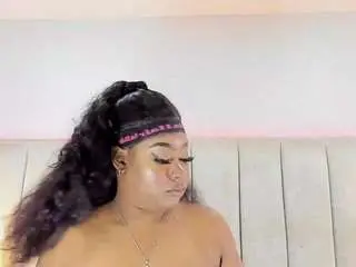 Trieximars  live sex cam