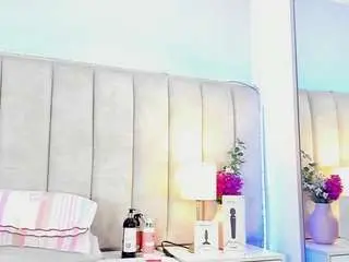 Trieximars  live sex cam