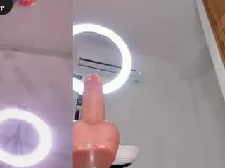 Zoe-backer  live sex cam