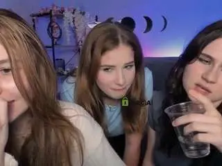 Ava-gllow  live sex cam